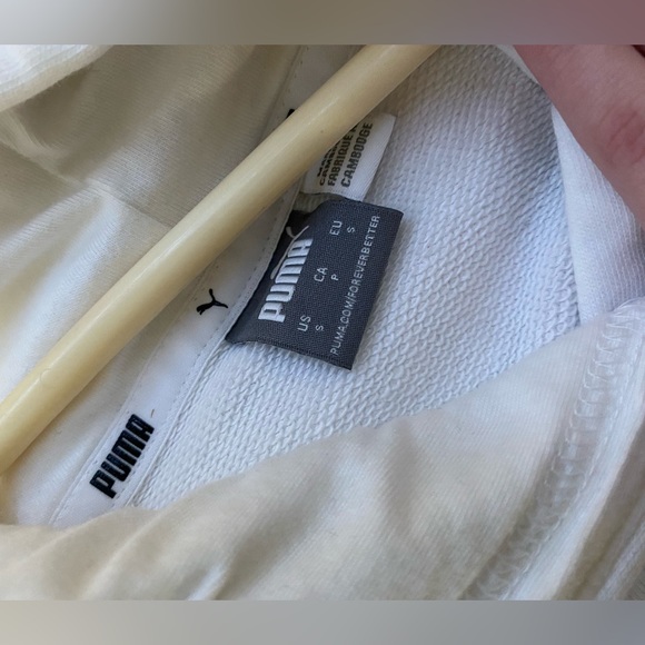 NEW GREAT CONDITION PUMA HOODIE - Picture 2 of 3